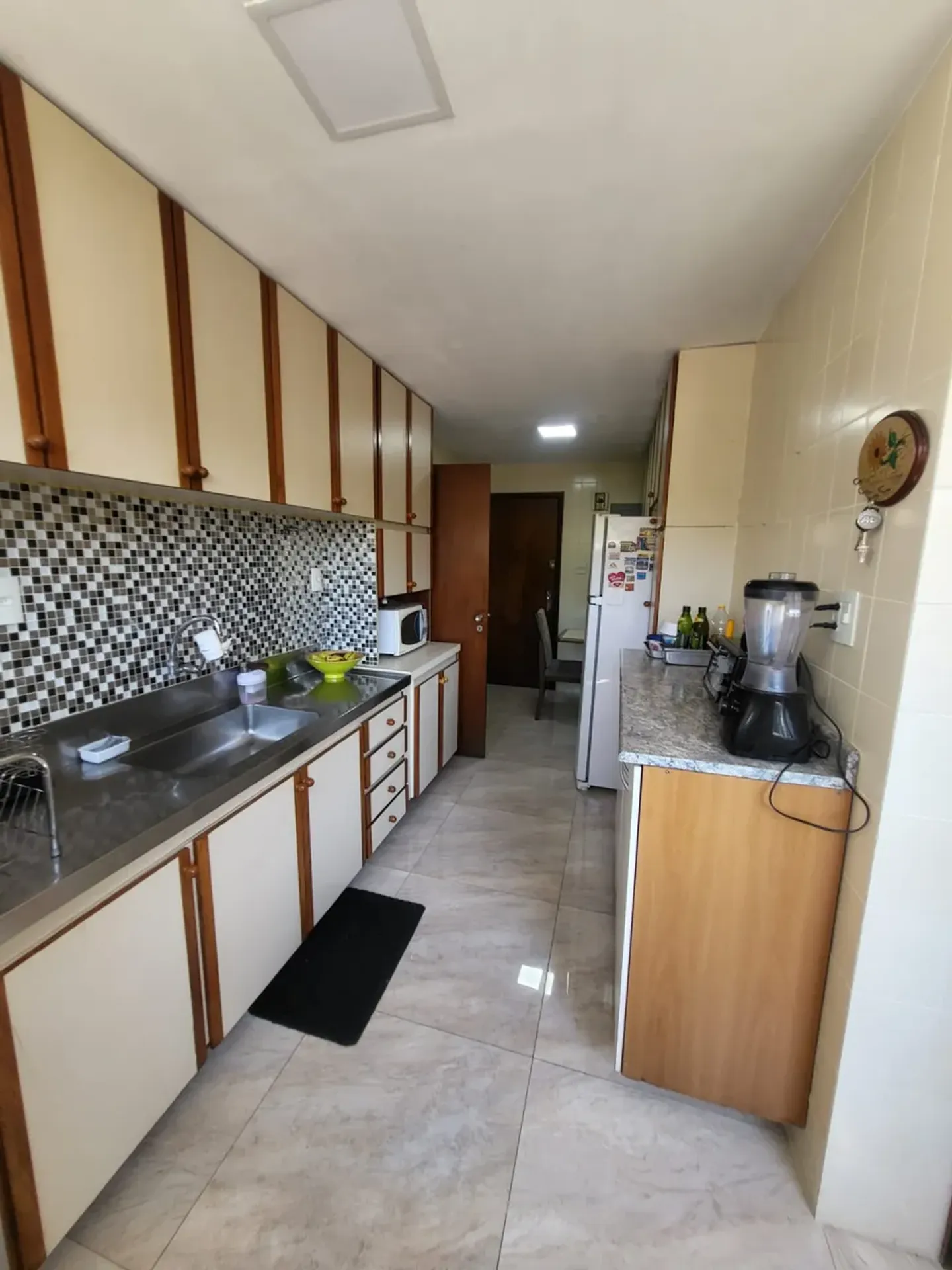 Furnished 126 m² apartment with 3 bedrooms and gas kitchen — photo 31