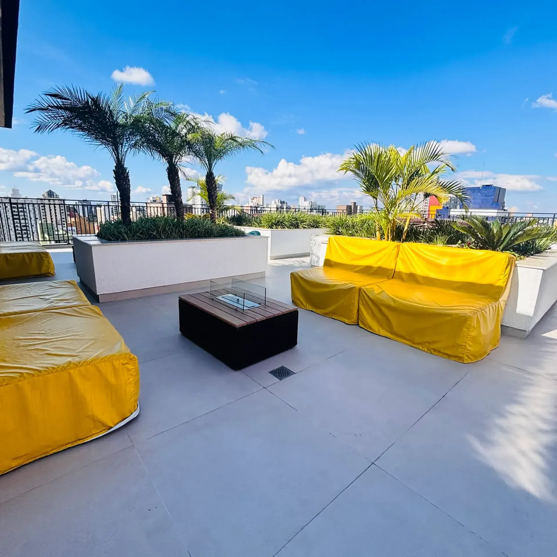 Apartamento mobiliado com 2 quartos e varanda — photo 23