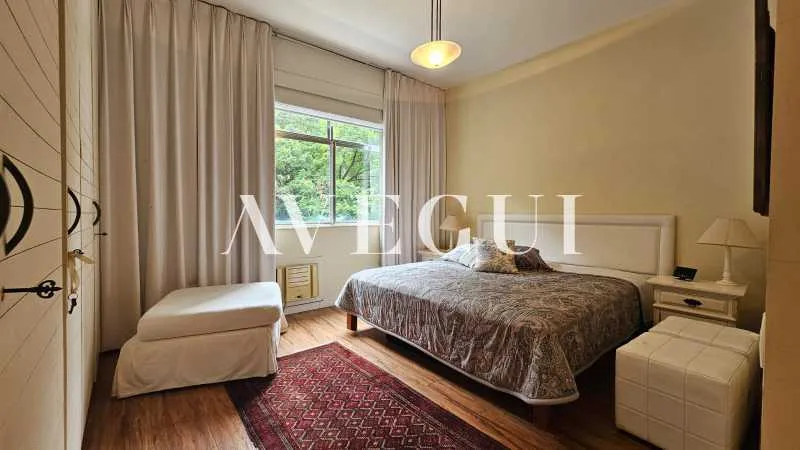 201 m² apartment with 4 bedrooms and 2 parking spots — photo 19