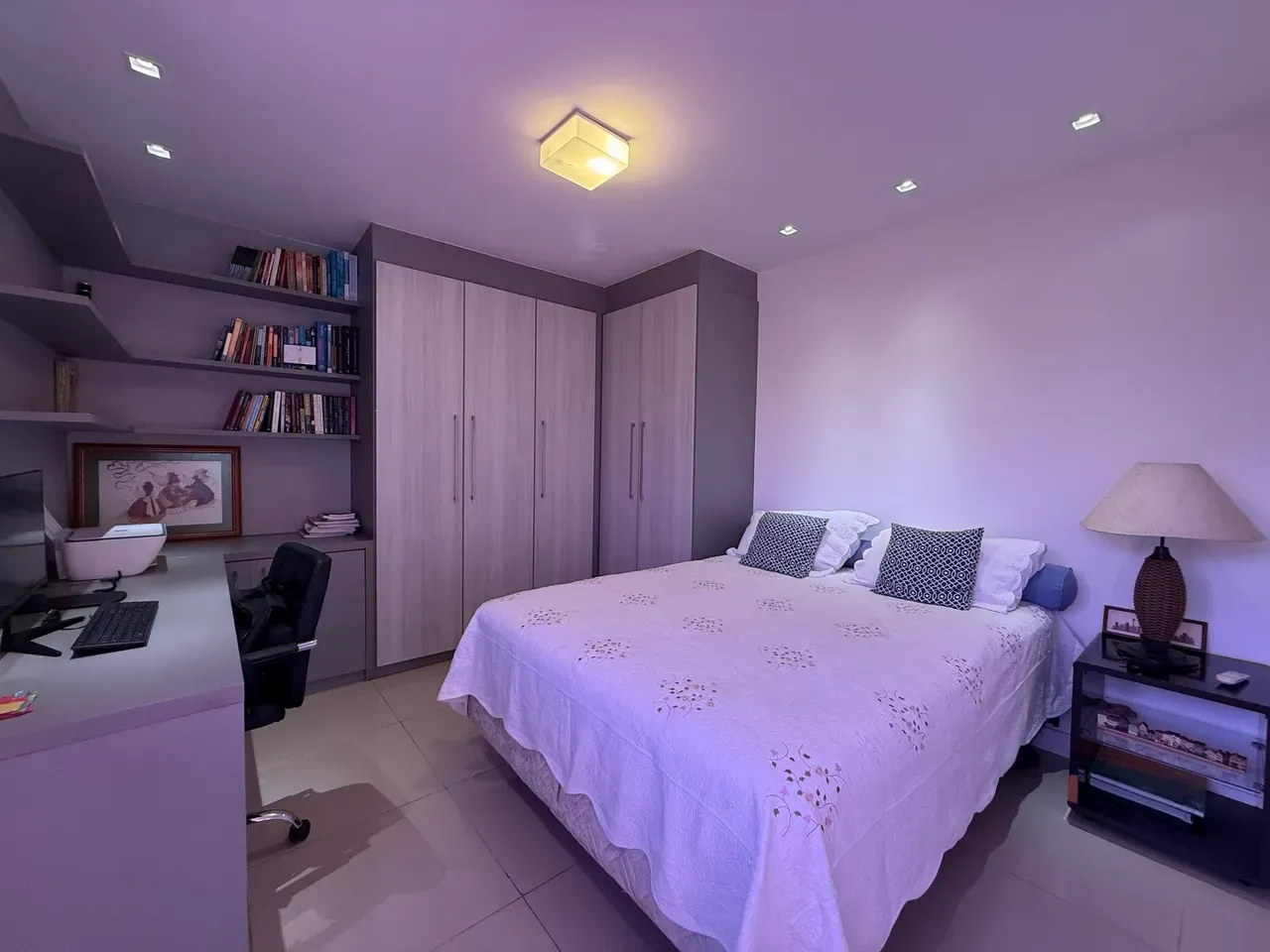 4-bedroom apartment in a building with a sauna — photo 21