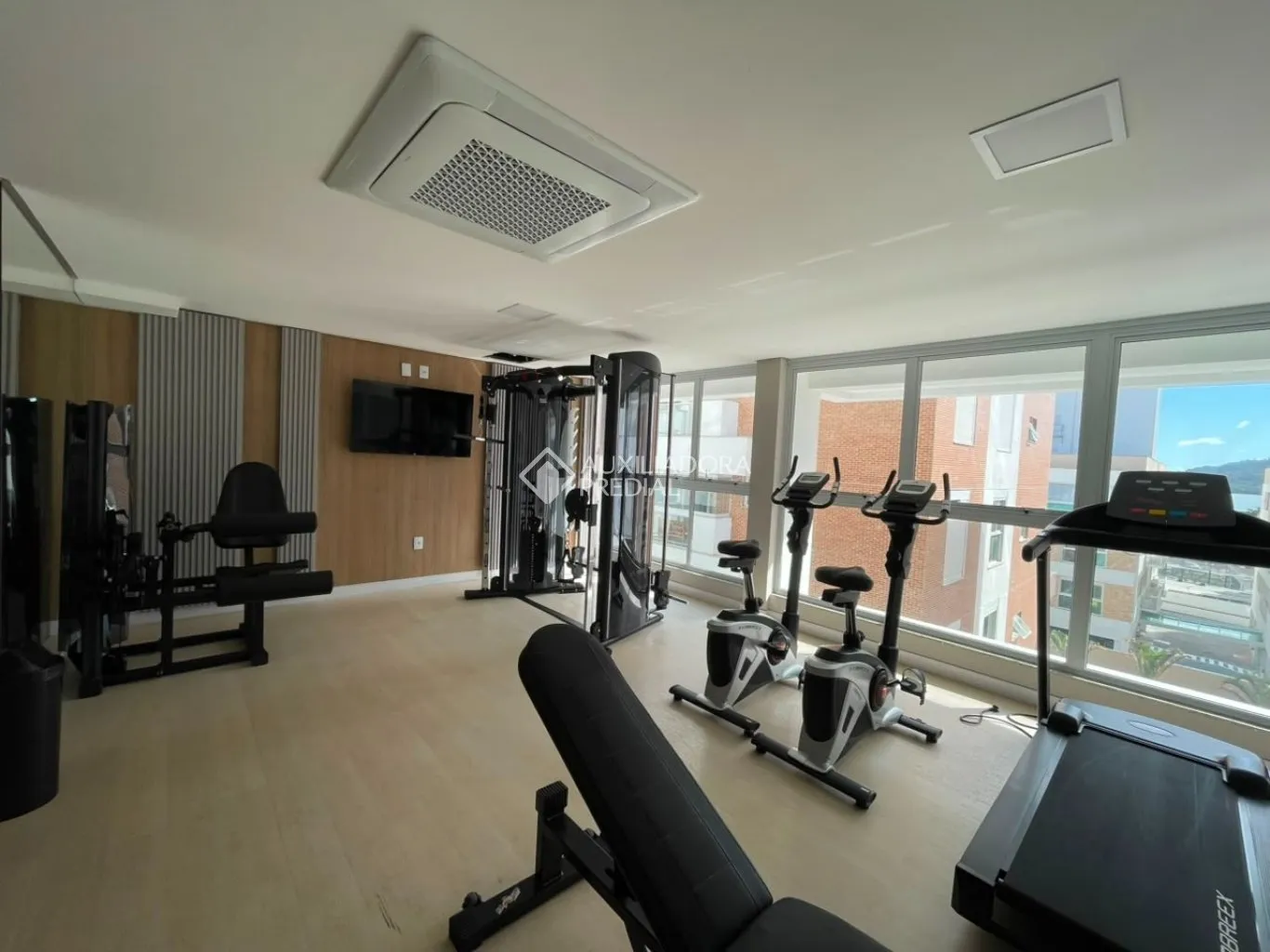 2-bedroom apartment with balcony and terrace — photo 20