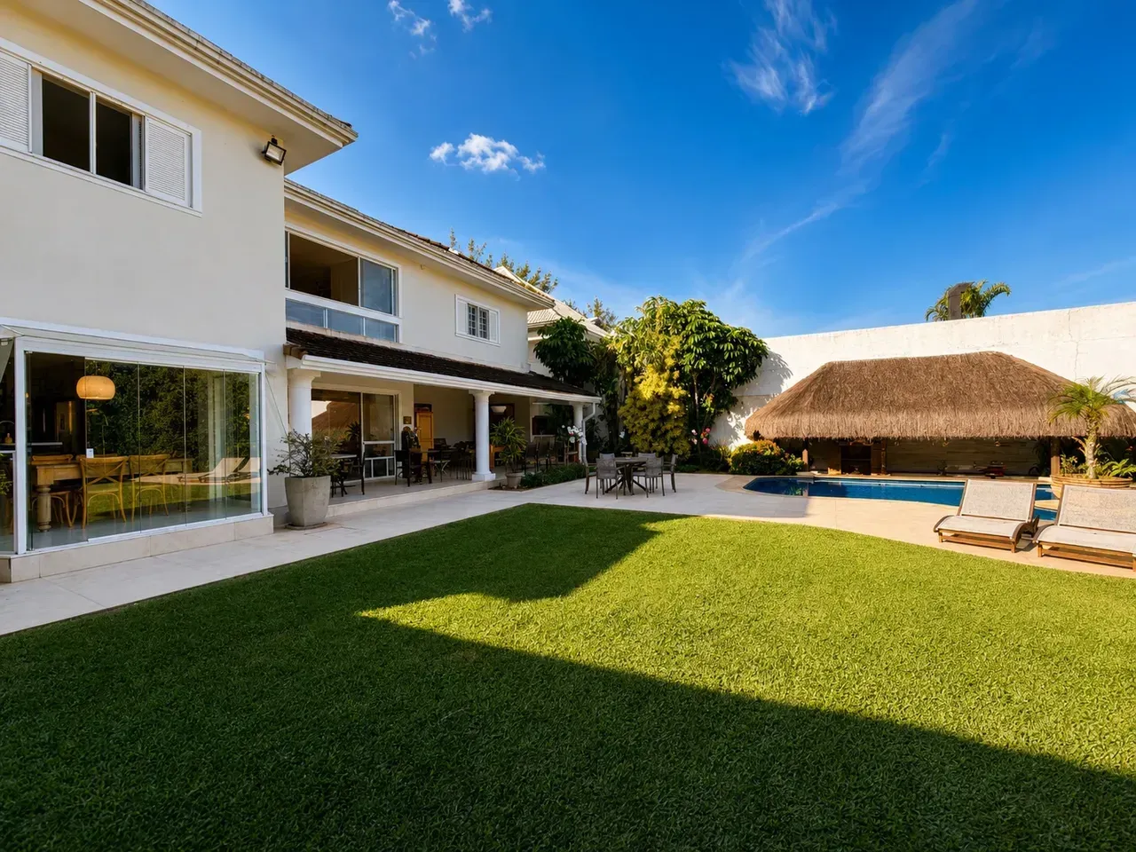 Furnished house with 5 bedrooms and open-plan kitchen — photo 9