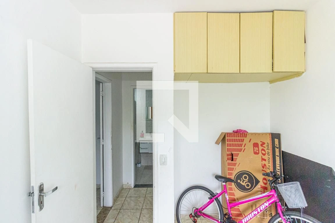 Furnished apartment with 2 bedrooms and a balcony — photo 20