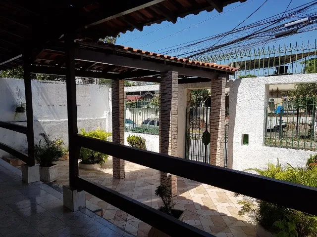 House, 300 m², with a grill on the balcony — photo 8