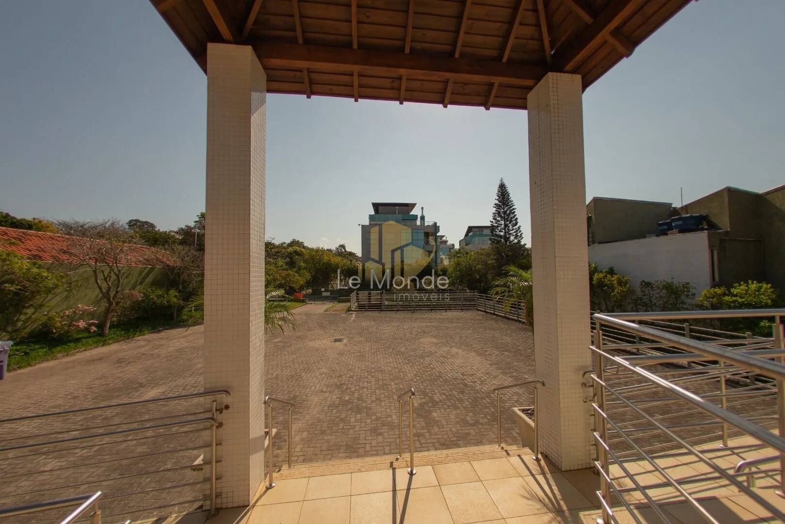 Apartamento amueblado con 4 dormitorios y 382 m² — photo 86