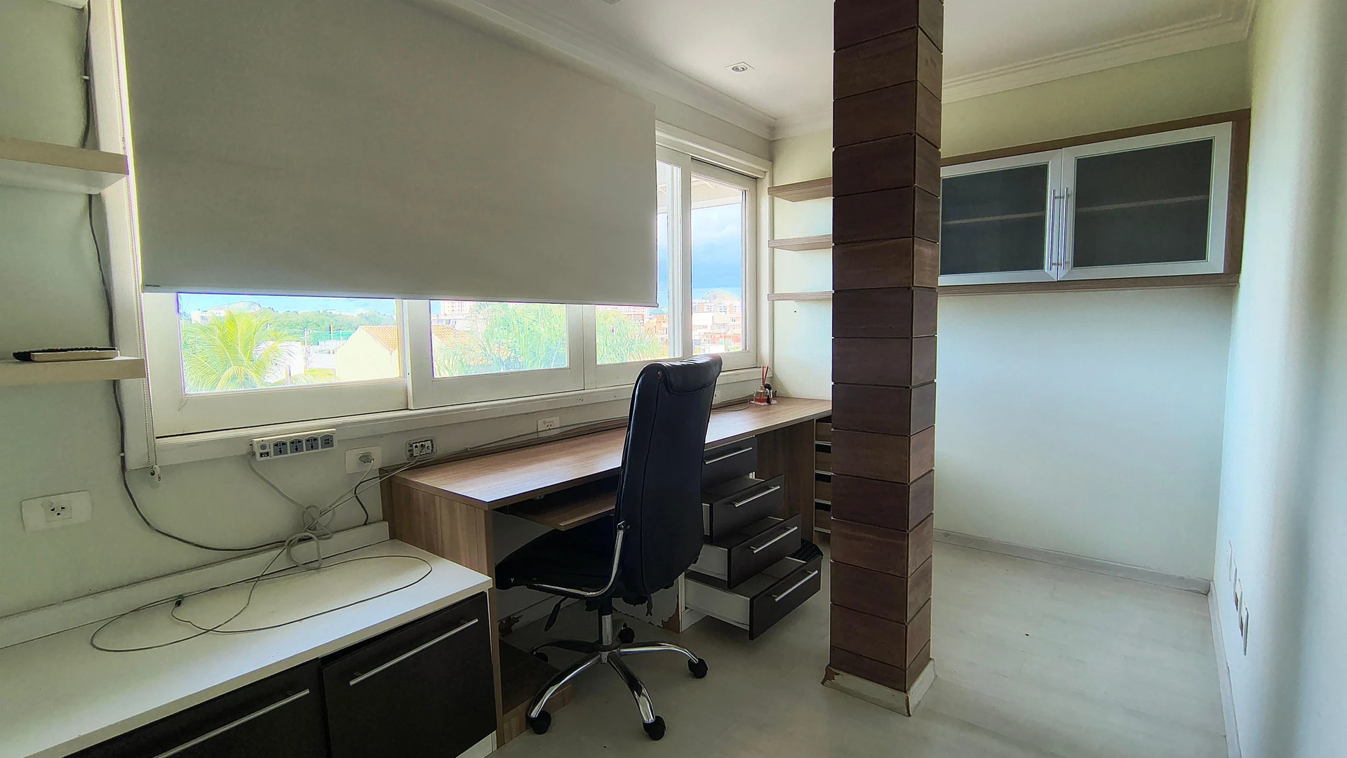 Furnished house with 7 bedrooms and open-plan kitchen — photo 106