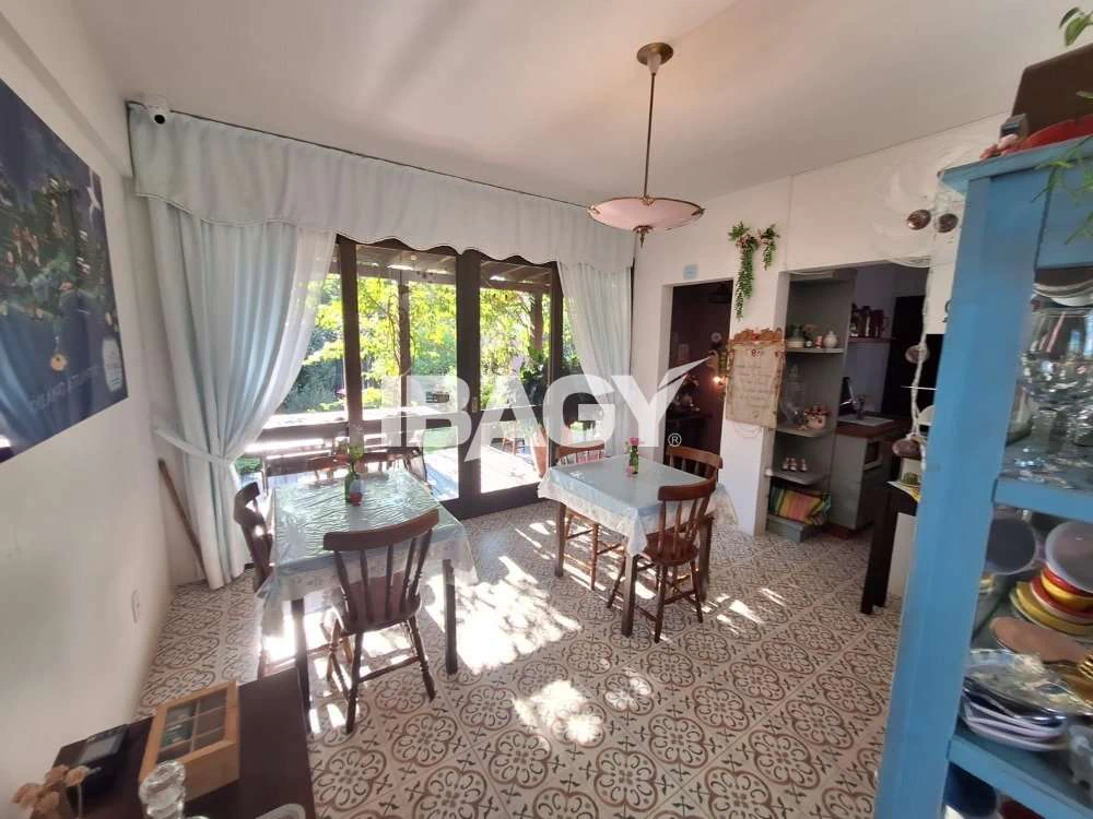 House with 4 en-suite bedrooms and gas stove — photo 3