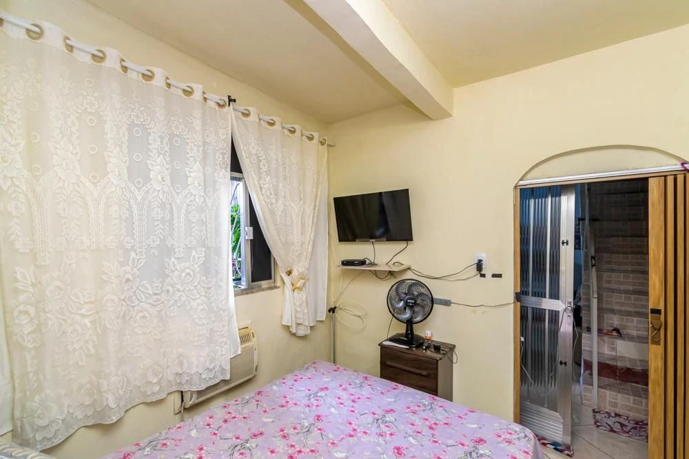 Furnished house with 5 bedrooms and a balcony — photo 24