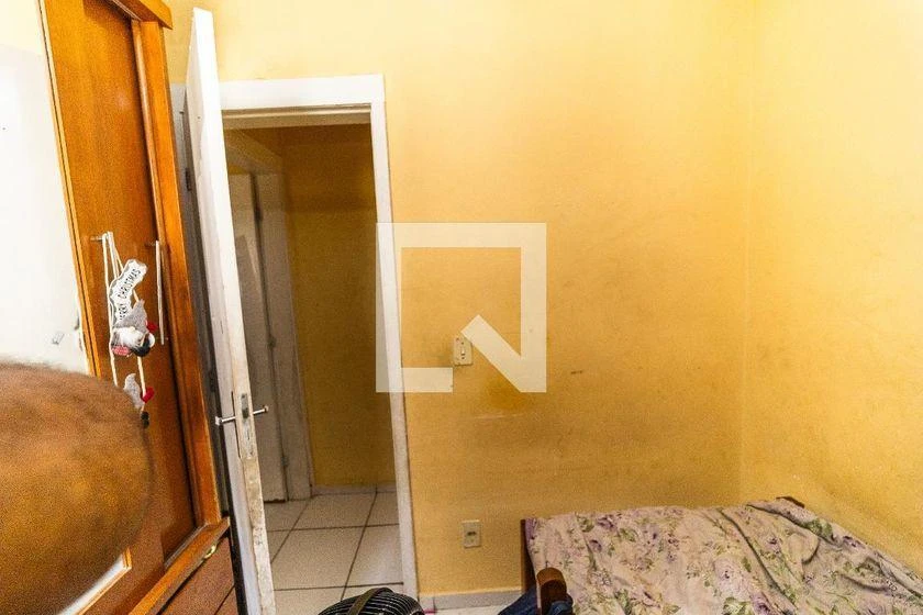 2-bedroom apartment in a building with a pool — photo 26