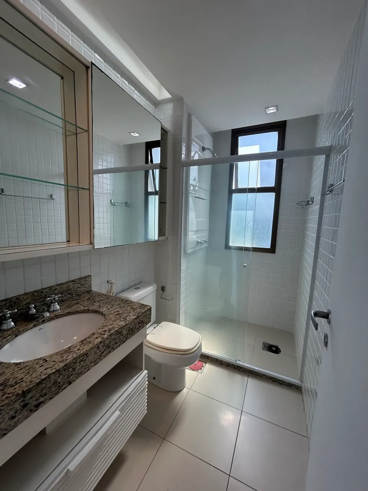 Apartamento de 233 m² com 4 quartos e cozinha americana — photo 24