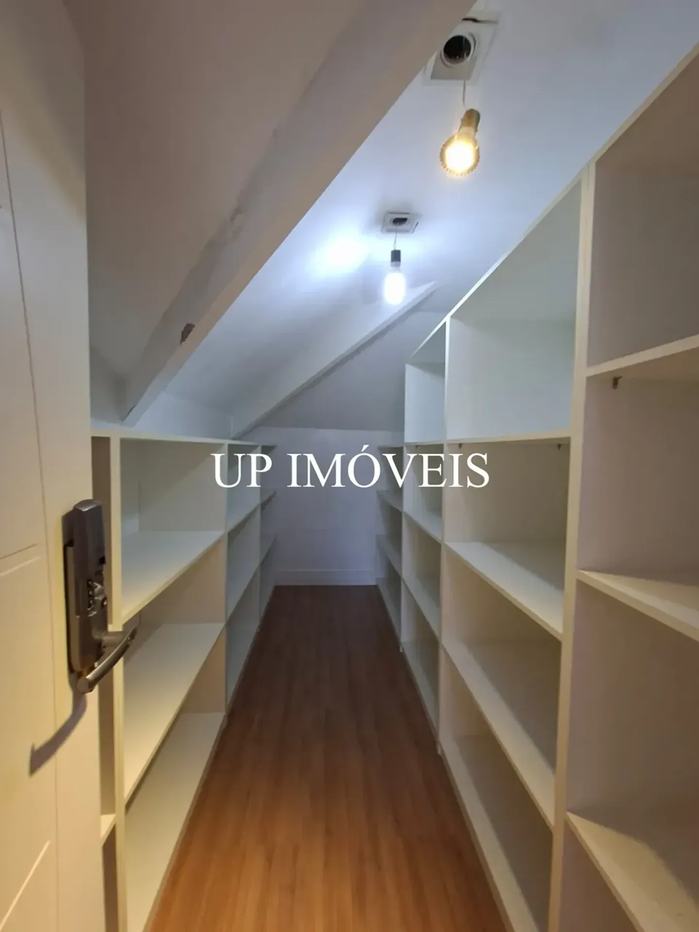 Apartment with 5 bedrooms and 5 parking spots, floor-to-ceiling windows — photo 36