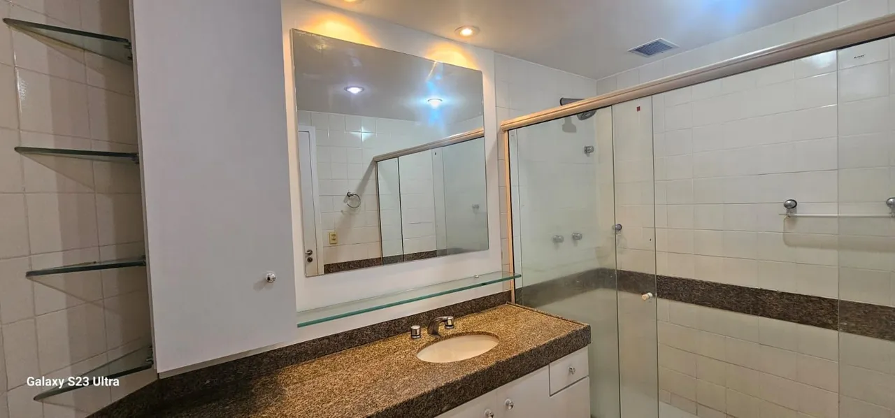 200 m² duplex penthouse on the 20th floor with 3 suites — photo 37