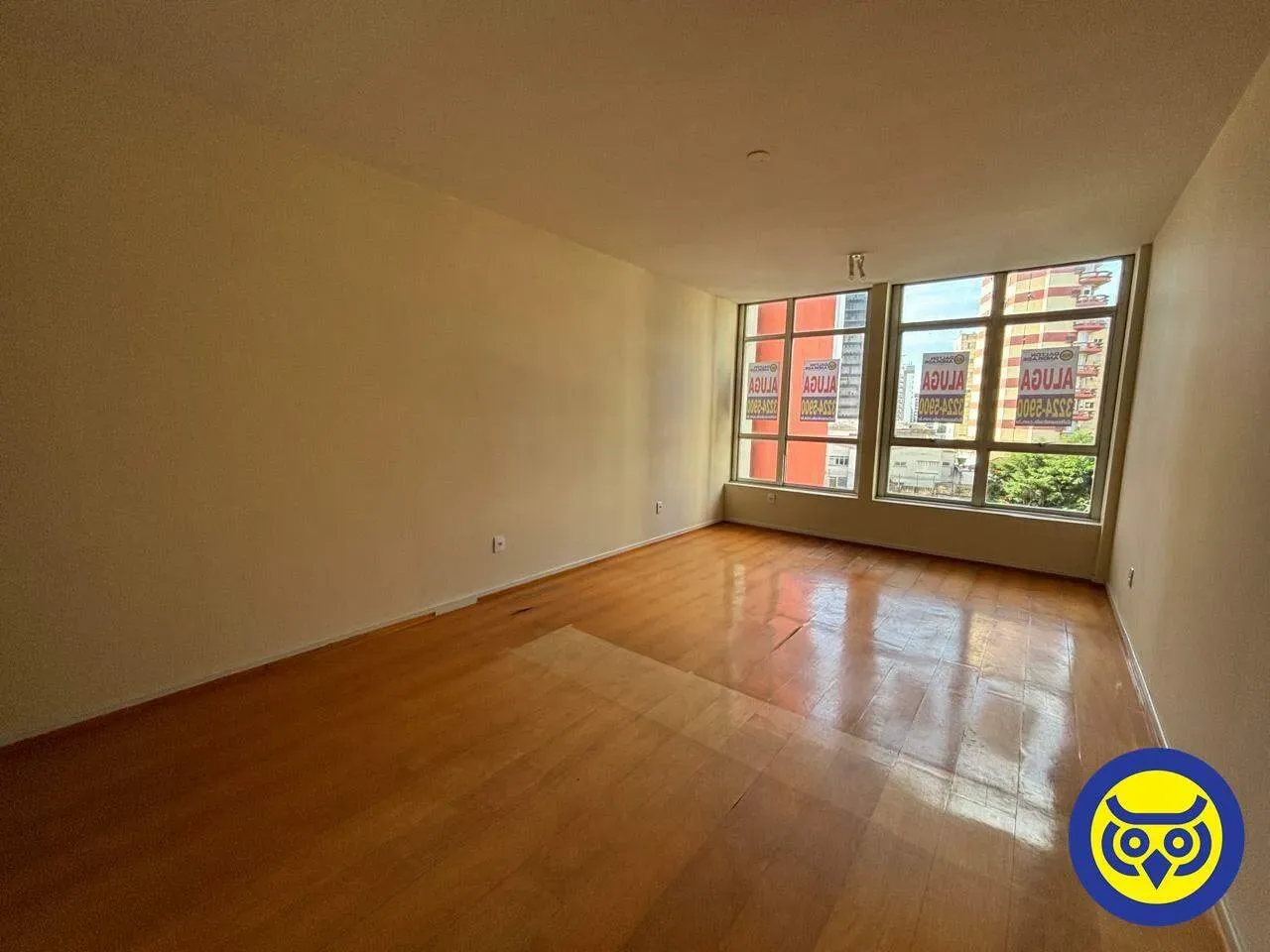 Departamento de 1 dormitorio con piso de madera o laminado — photo 4