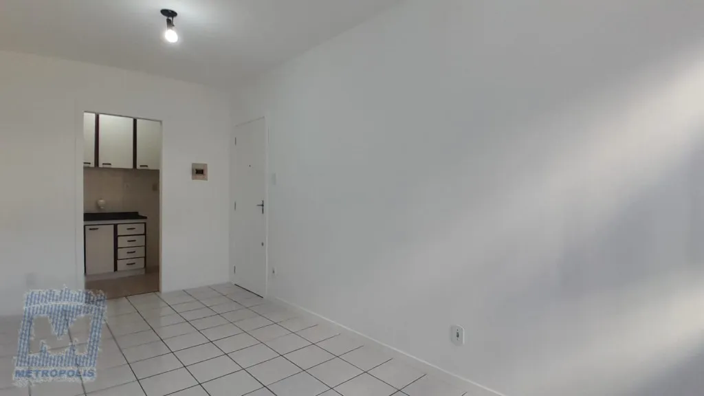 2-bedroom apartment with a closed kitchen and gas stove