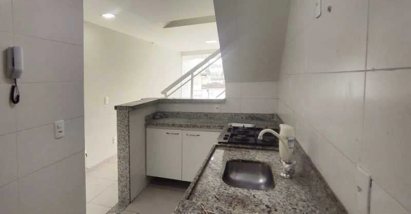 Duplex top-floor home with 3 bedrooms and 1 suite — photo 21