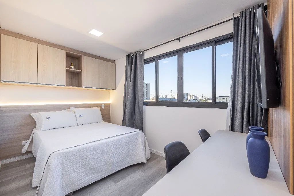 Furnished studio, 24 m², with a home office — photo 3