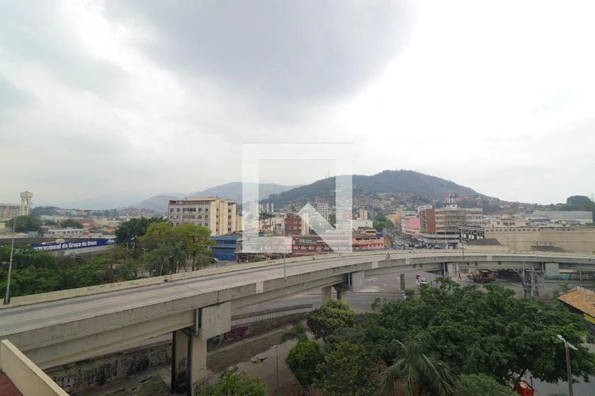 Apartamento de 3 dormitorios, 80 m² y balcón — photo 2