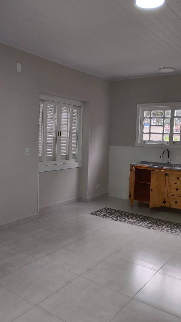 Ground-floor studio with 1 en-suite and 1 bath — photo 2