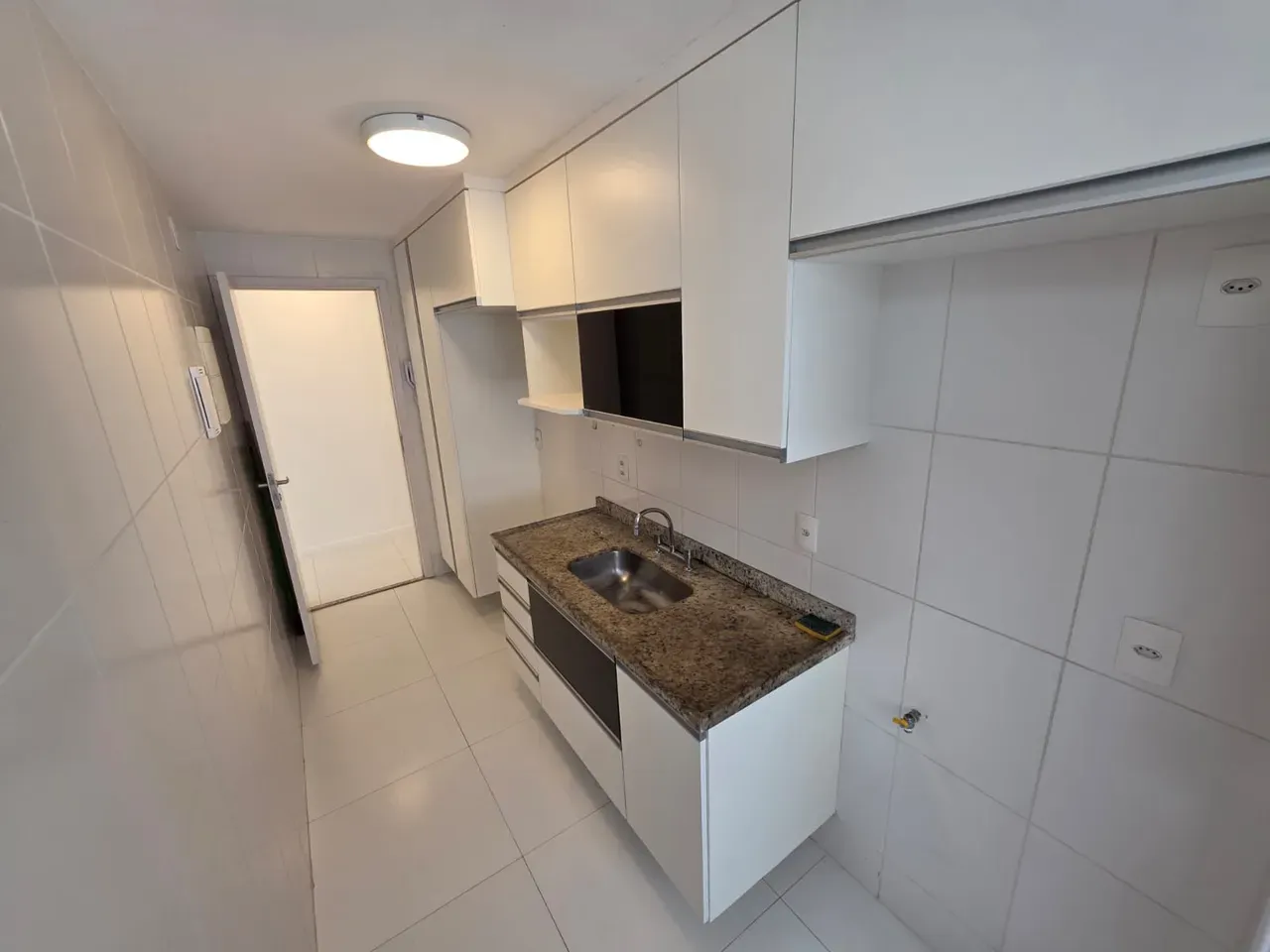 3-bedroom apartment in a building with a sauna — photo 29