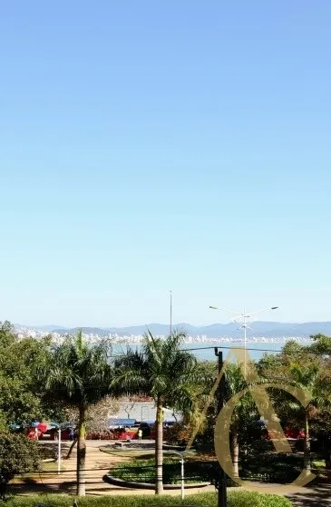 70 m² apartment with a water view and a home office — photo 23