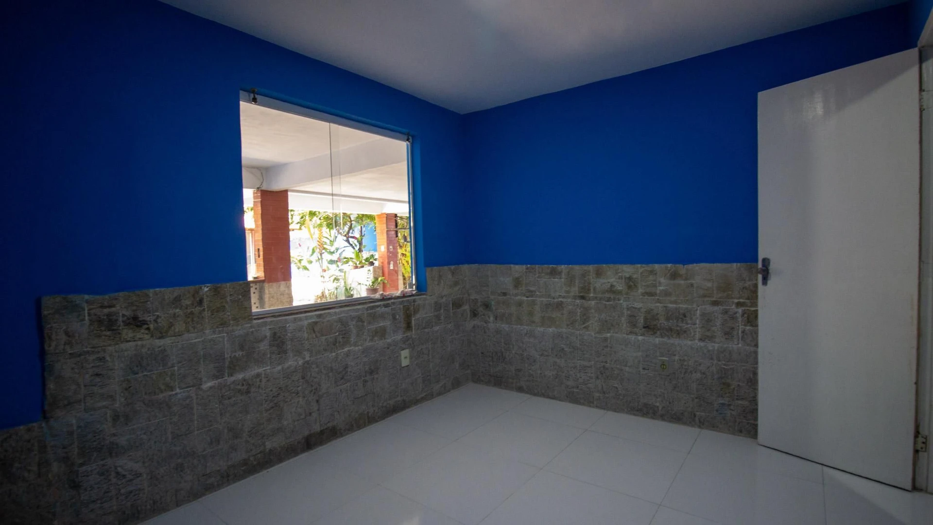 House, 260 m², with a grill on the balcony — photo 14