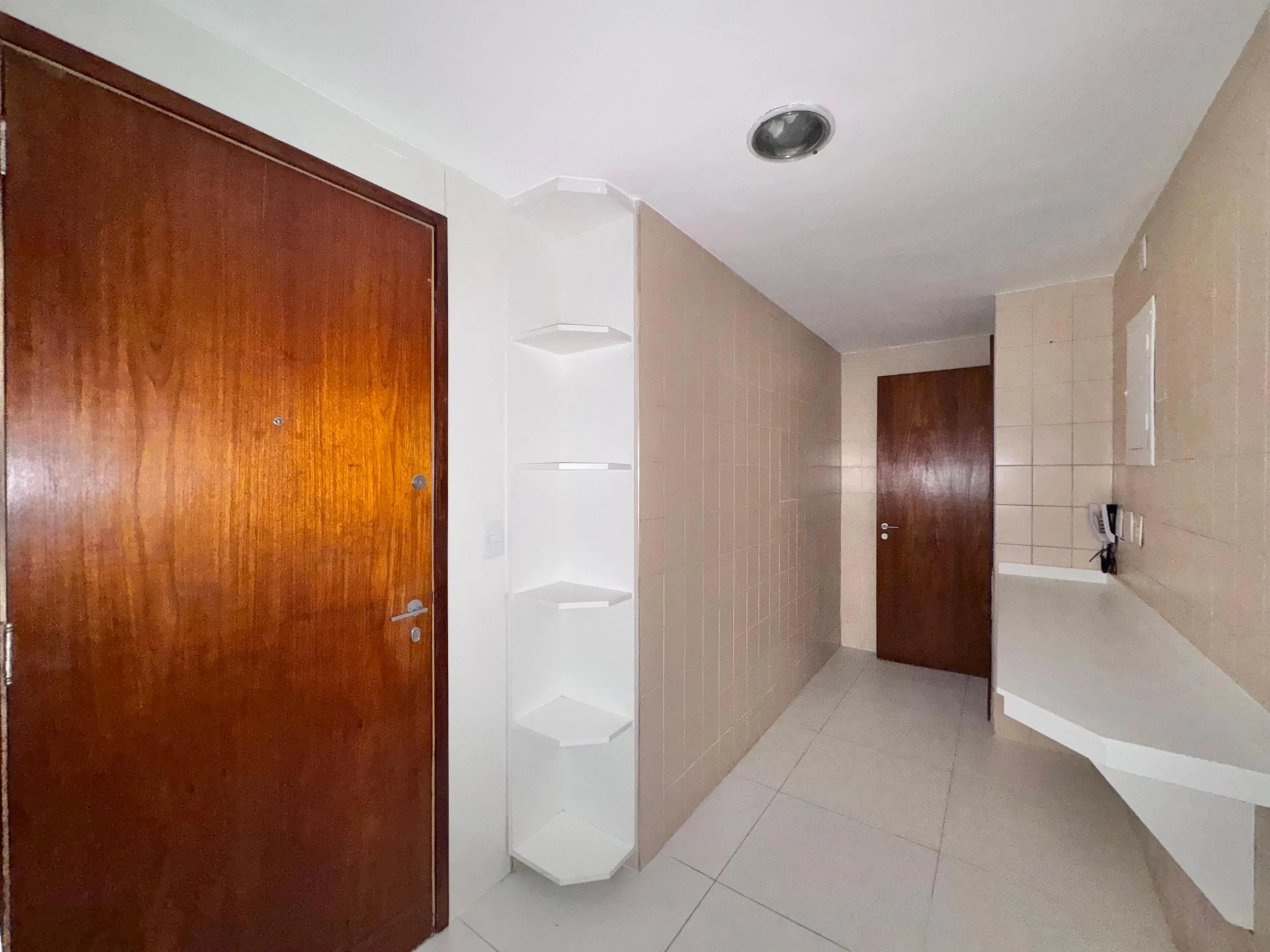 Apartamento de 3 quartos com varanda de vidro — photo 20