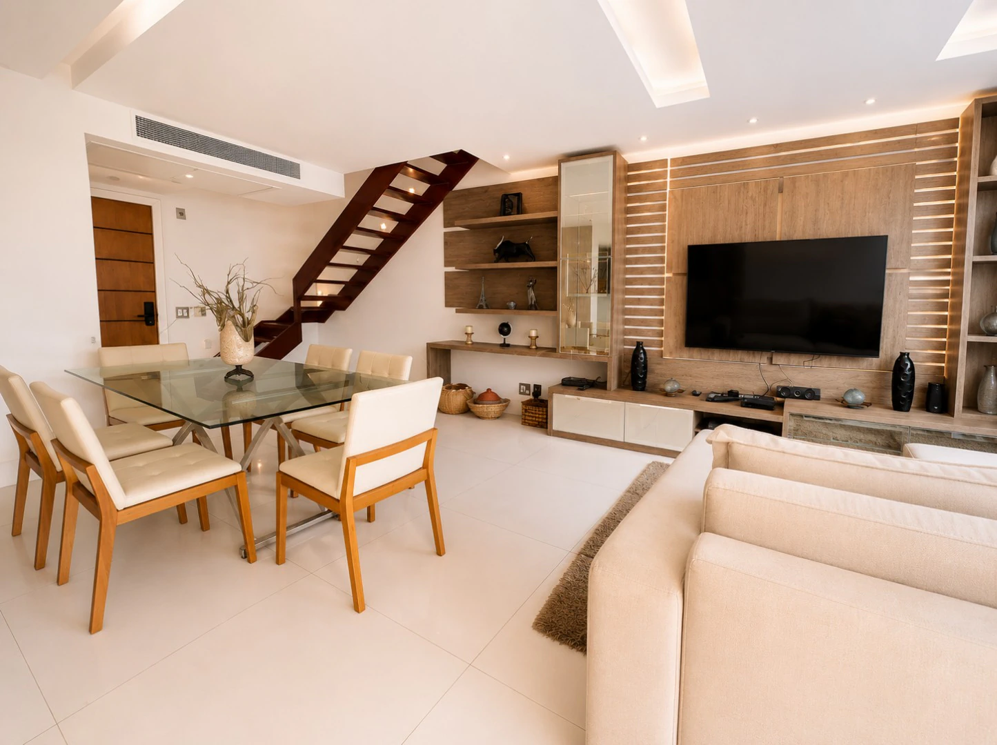 Furnished duplex penthouse with 2 en-suite bedrooms — photo 8