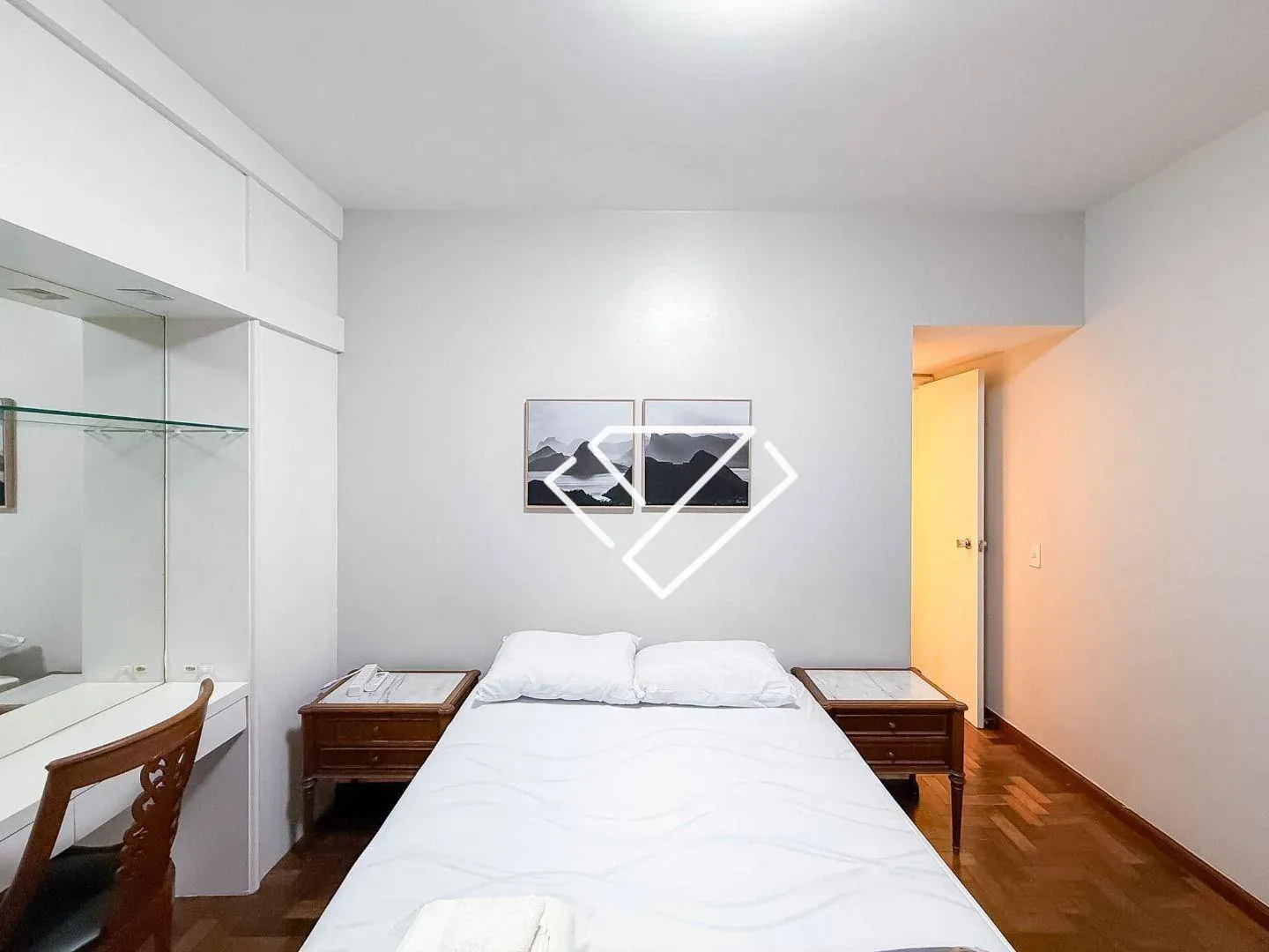Apartment with 4 bedrooms and a separate gas kitchen — photo 36