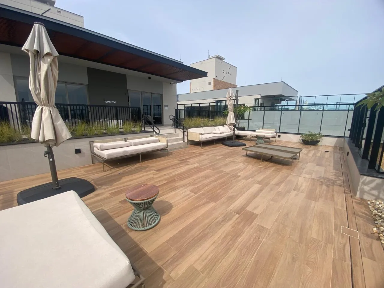 Estudio amueblado de 56 m² con 1 dormitorio y plaza cubierta — photo 29