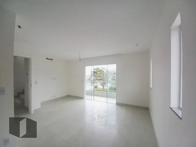 House with 4 bedrooms and 5 bathrooms, 2 parking spaces — photo 9