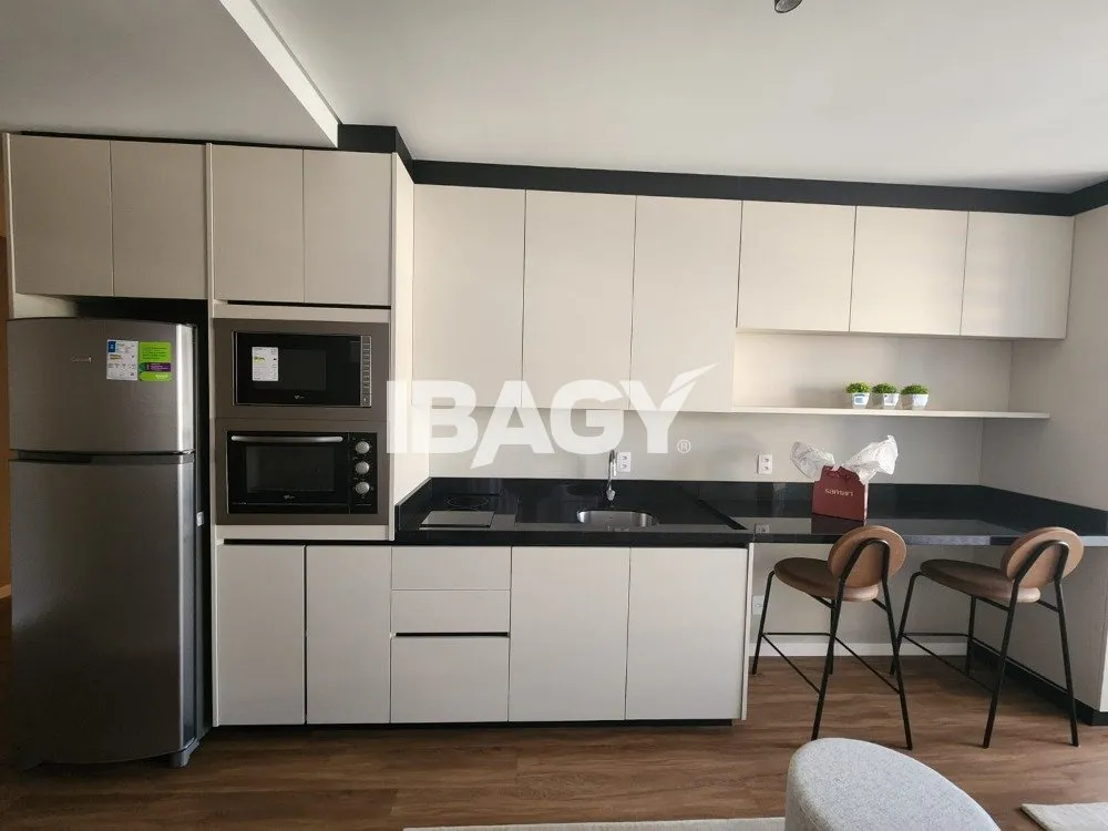 Furnished 40 m² studio with open-plan kitchen — photo 4
