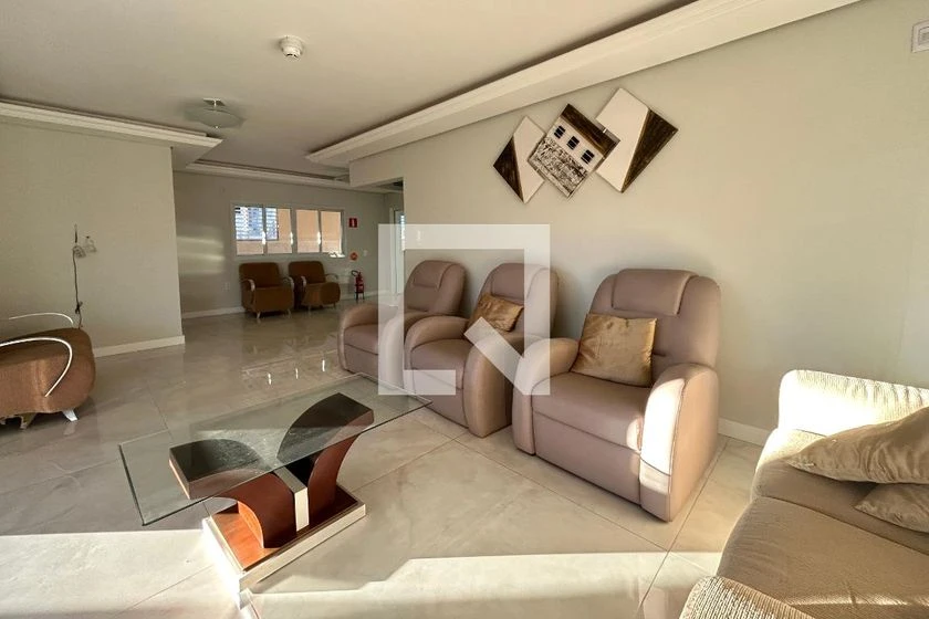 Rental house with 7 bedrooms and a private garden — photo 11