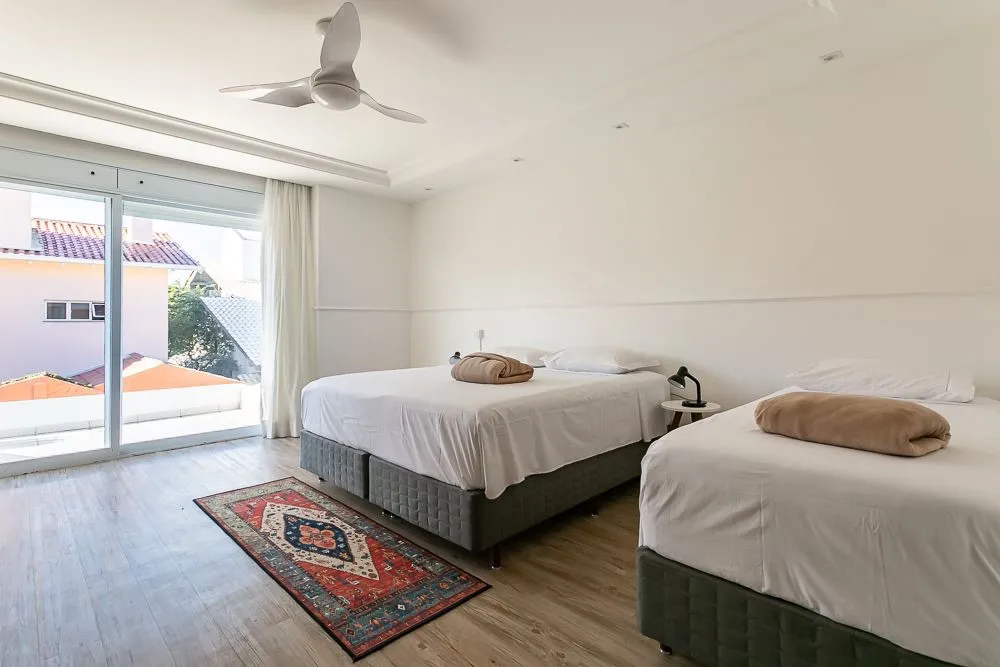 Furnished house with 6 bedrooms and an open kitchen — photo 14