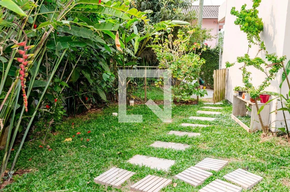 3-bedroom house with a mountain view in Florianópolis — photo 32