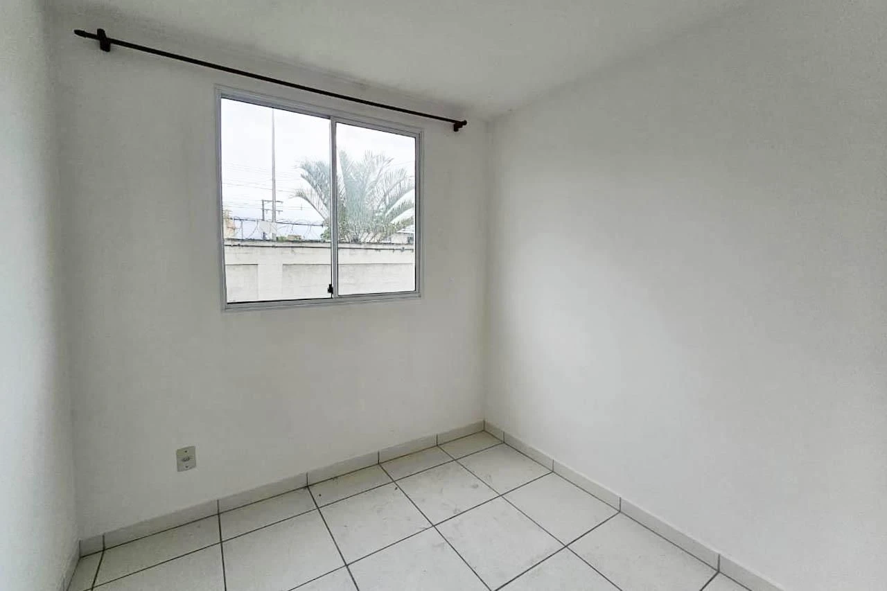 2-bedroom apartment in a building with a gym — photo 24
