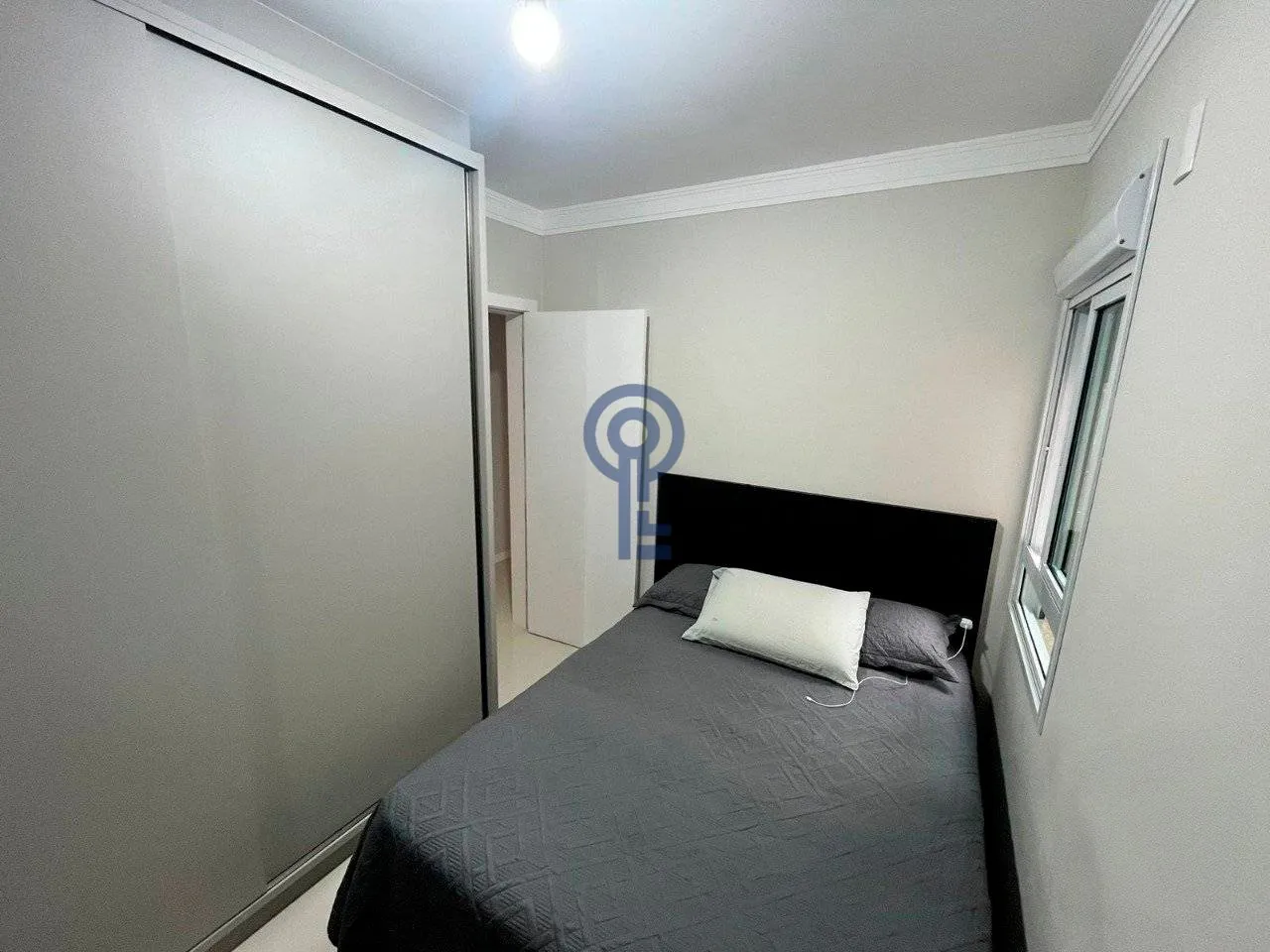 Furnished 4-bedroom apartment with 1 en-suite bath — photo 38