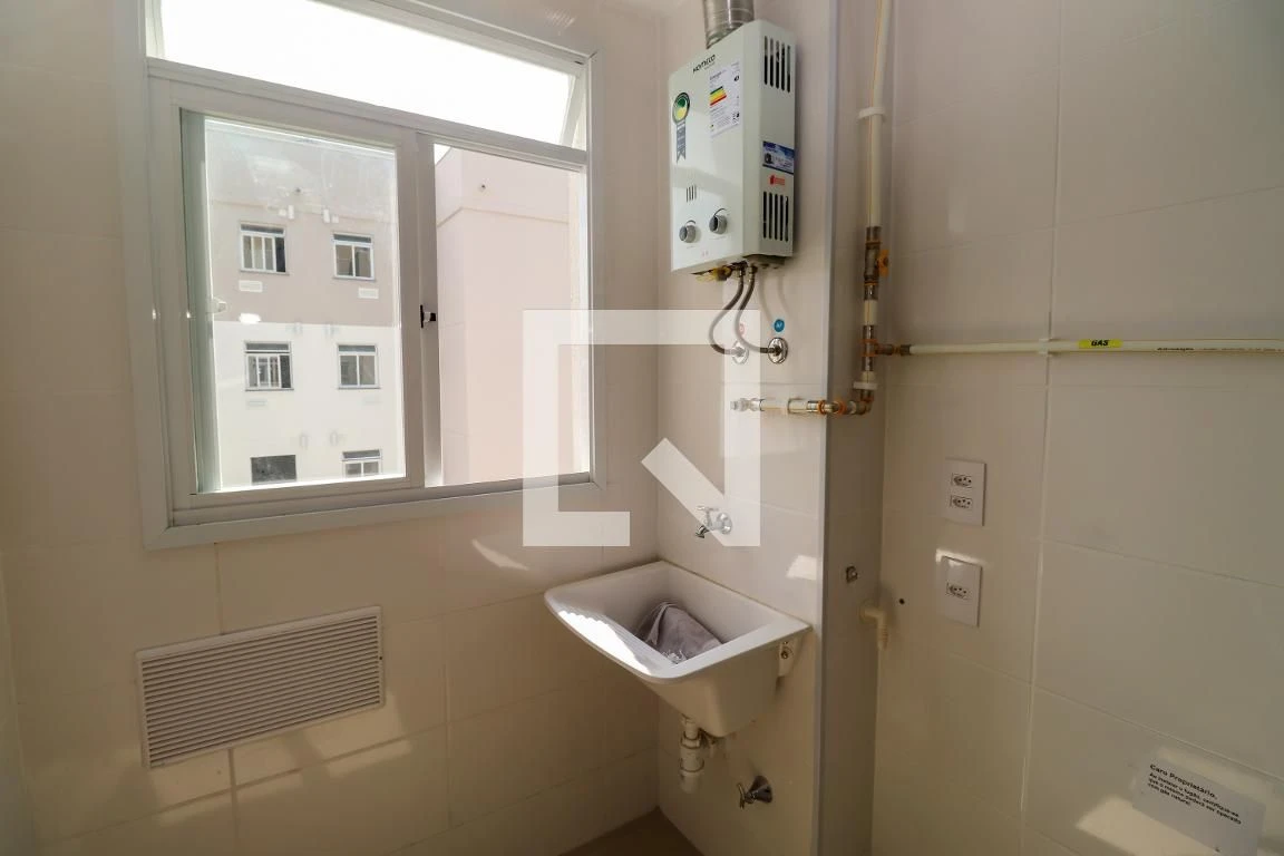 Furnished apartment, 50 m², with a glass-enclosed balcony — photo 15