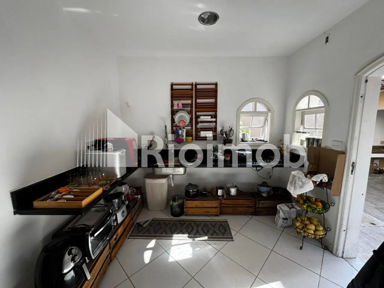 Furnished house with 4 bedrooms and an open-plan kitchen — photo 20