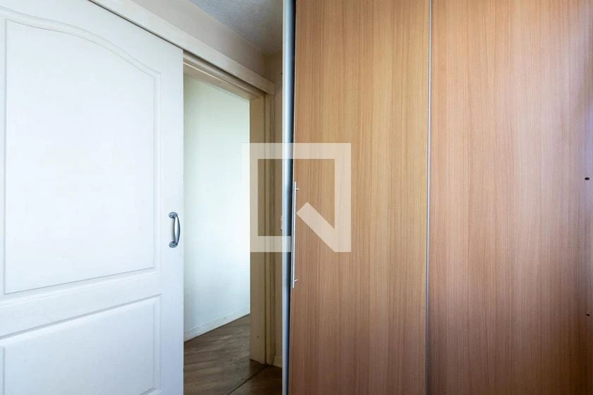 Wood or laminate floors in a 2-bedroom apartment, 60 m² — photo 18