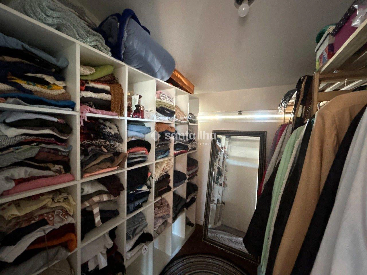 Casa de 300 m² con bañera y balcón gourmet — photo 17