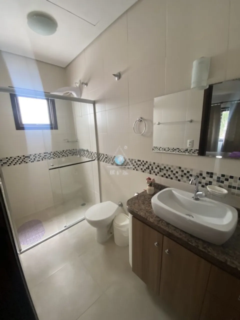 2-bedroom apartment with suite and no parking — photo 15