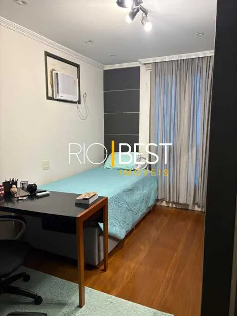 Furnished 3-bedroom apartment with a glass-enclosed balcony — photo 4