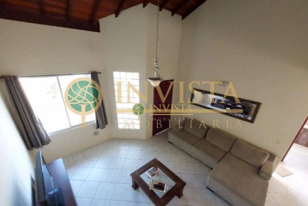 Rental house with 3 bedrooms and 2 bathrooms — photo 9
