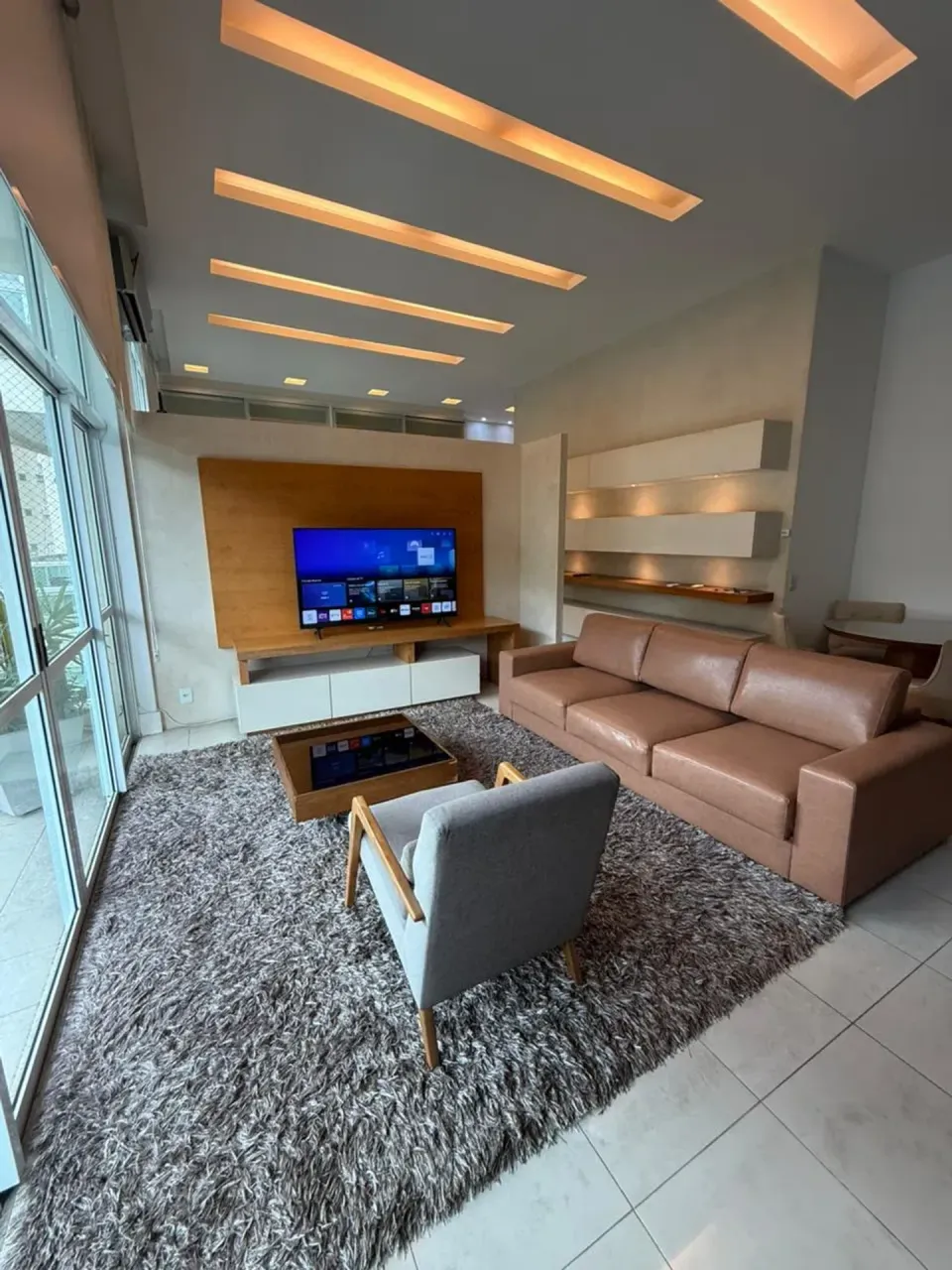 Furnished 1-bedroom apartment with 2 bathrooms — photo 3