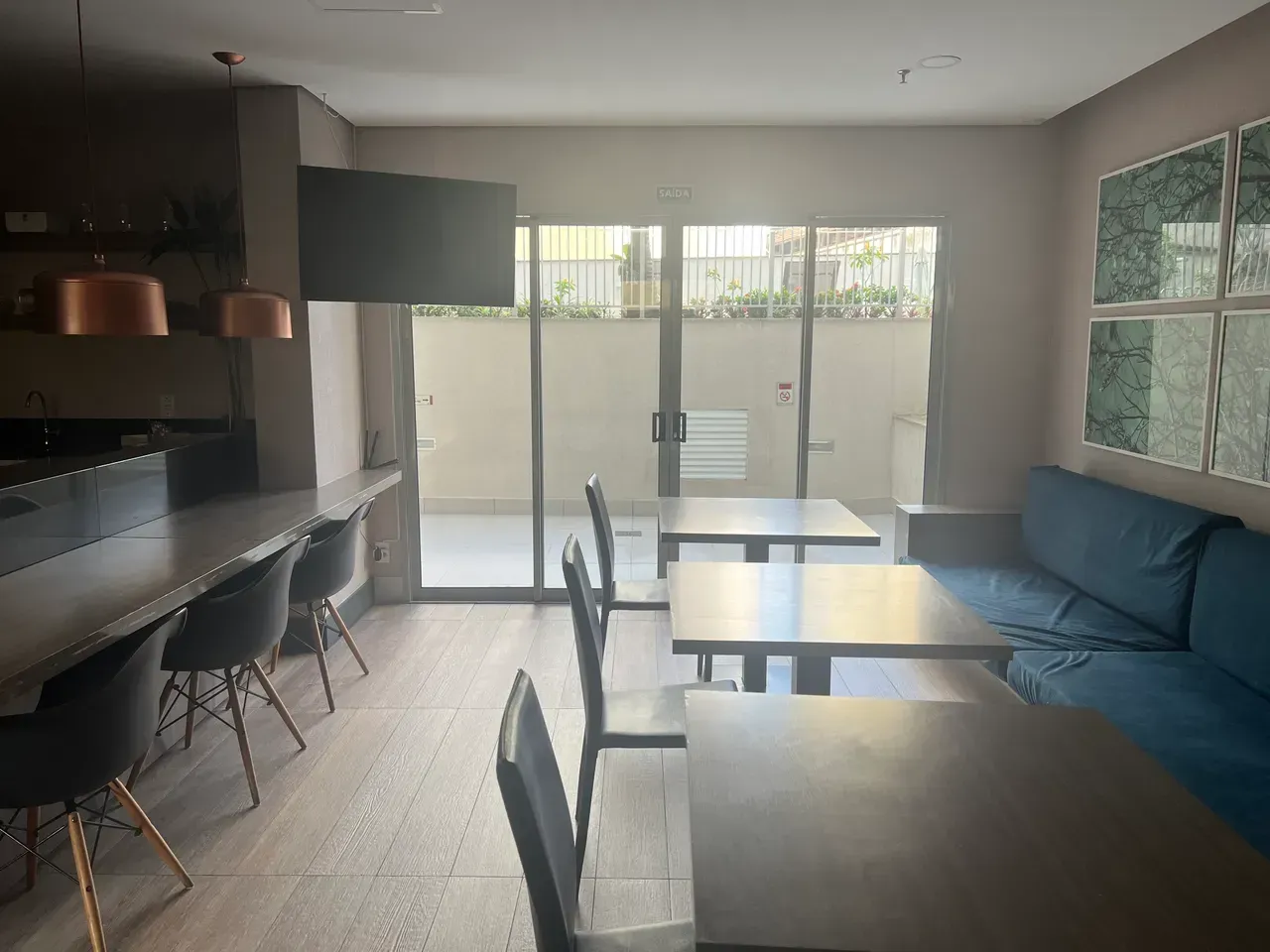 Unfurnished 2-bedroom apartment with built-in wardrobes — photo 20