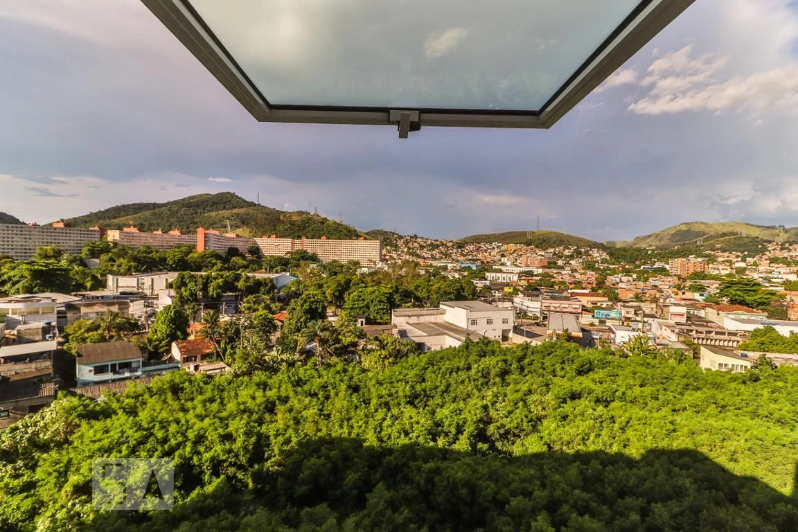 Furnished 1-bedroom apartment with a glassed balcony — photo 58