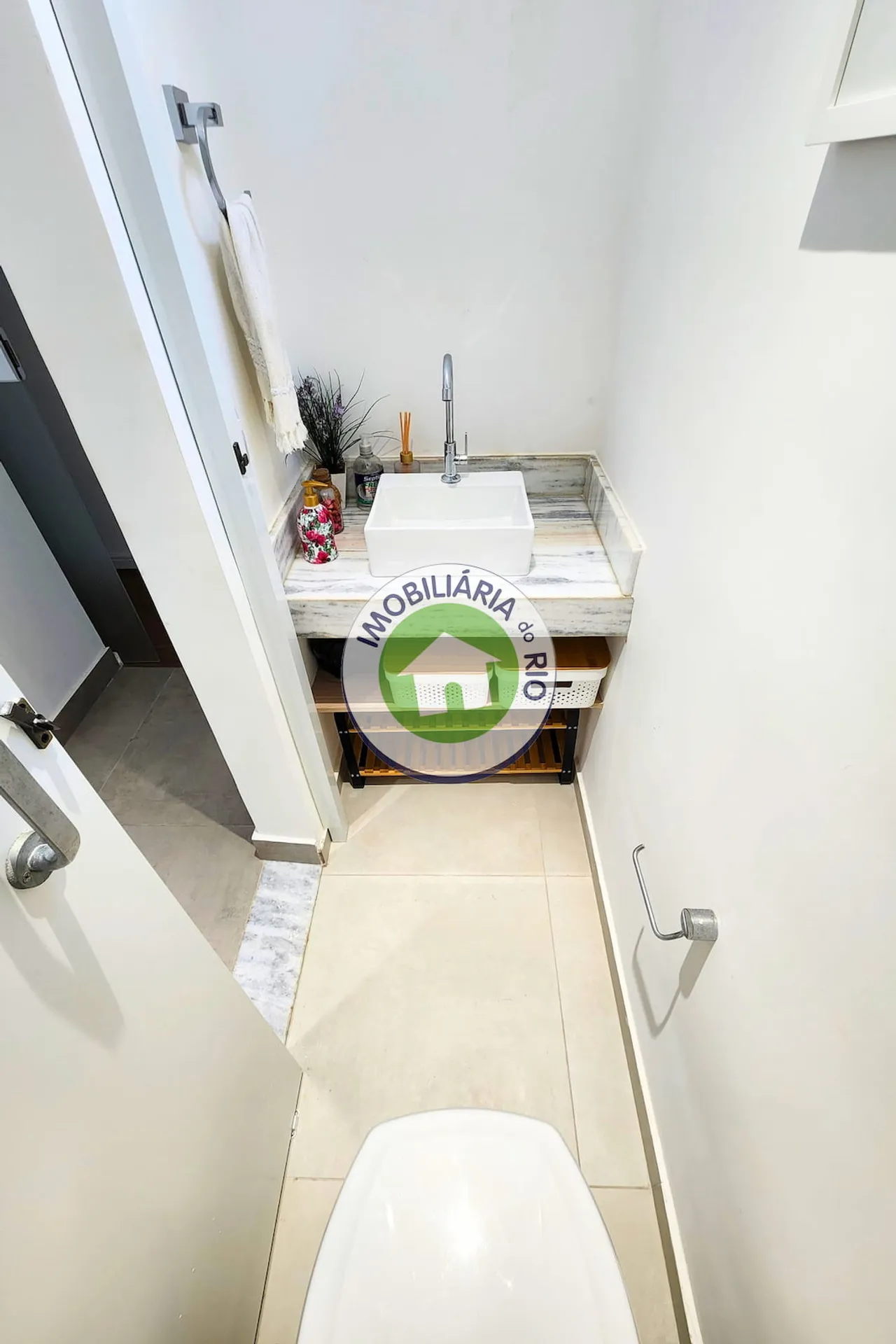 Apartment on the 2nd floor with floor-to-ceiling windows — photo 82