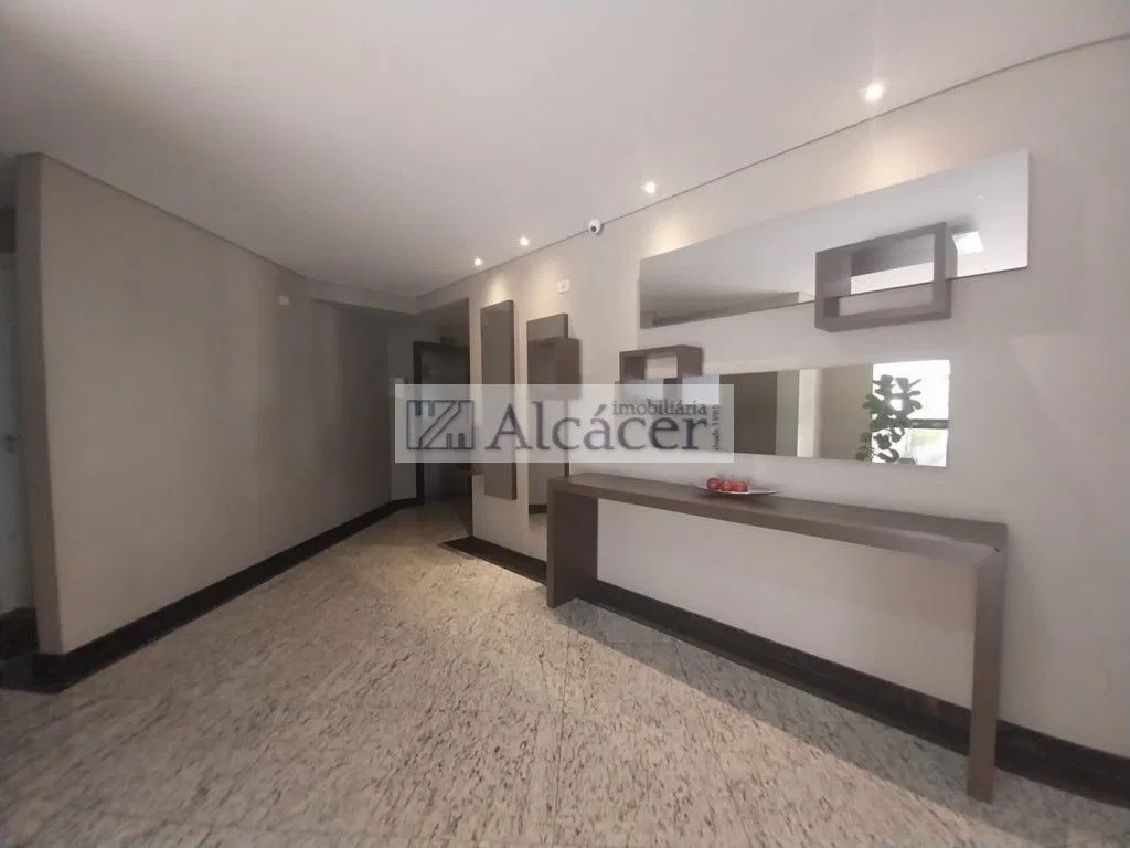 3-bedroom apartment in a building with a gym — photo 17