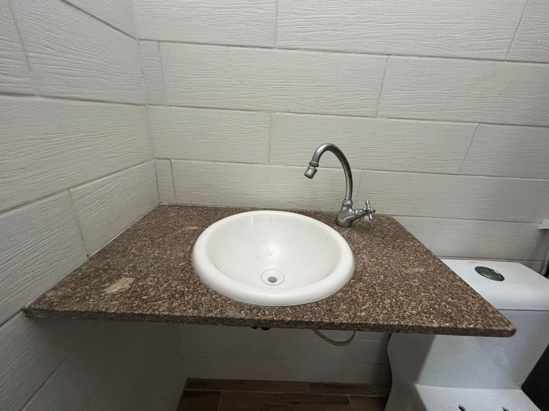 Rental house with 2 bedrooms and 1 bathroom — photo 30