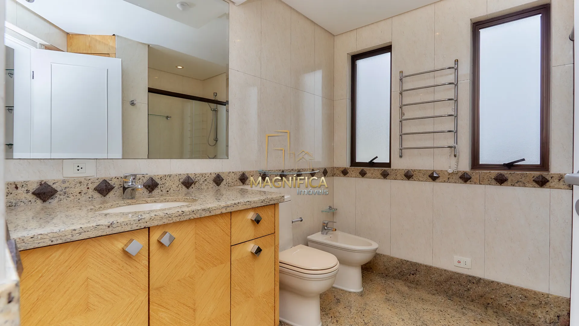 Apartamento de 322 m² con 3 suites y 4 plazas de garaje — photo 42